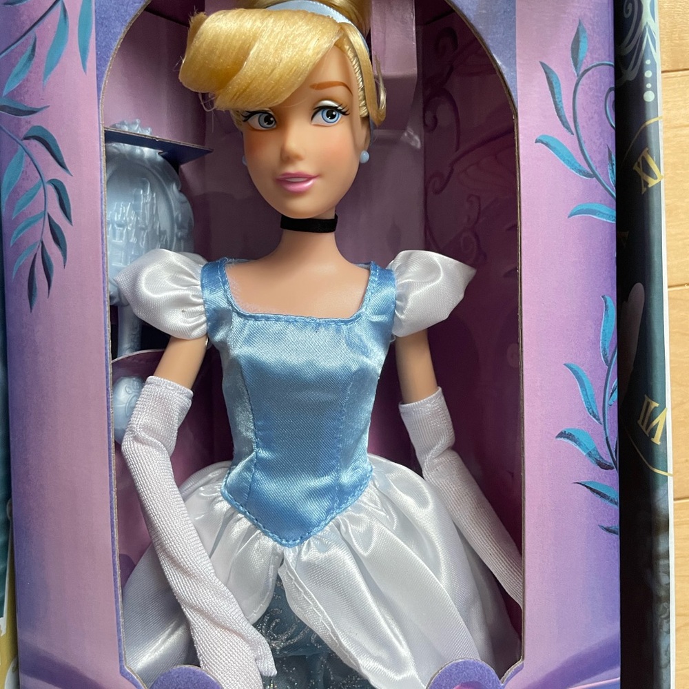 Disney Classic Princess Collection - Picture 3 of 5